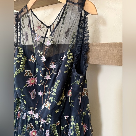 Morgan & Co|Fully Embroidered Floral Black maxi dress,sleeveless & fairy style• - Picture 9 of 16